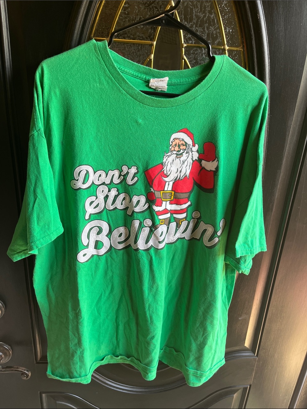 Green Mens Holiday Santa Graphic Tee - Don't Stop Believin'
